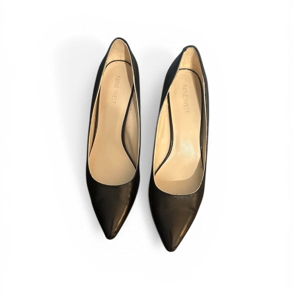 Nine West Black Pointed Toe Leather Pumps US8M